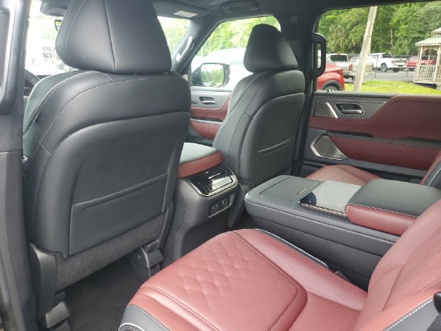 Used 2025 INFINITI QX80 Autograph AWD/4WD image 9
