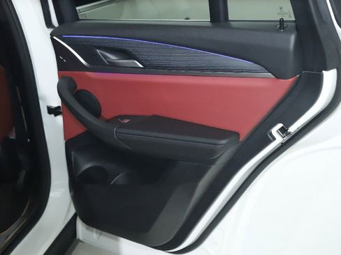 Used 2024 BMW X4 xDrive30i w/ Premium Package image 34