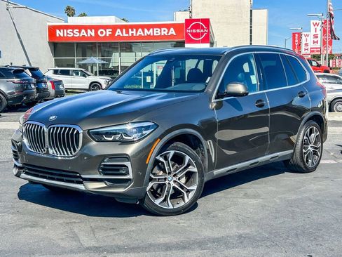 Used 2023 BMW X5 sDrive40i w/ Parking Assistance Package RWD image 2