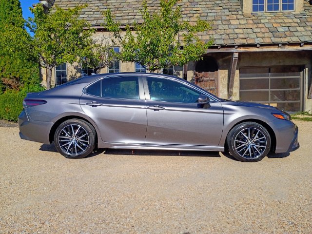 Used 2023 Toyota Camry SE w/ Convenience Package FWD image 14