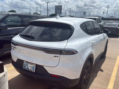 Used 2023 Dodge Hornet GT w/ GT Blacktop Package image 9