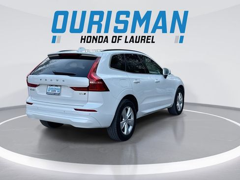 Used 2022 Volvo XC60 B5 Momentum AWD/4WD image 8