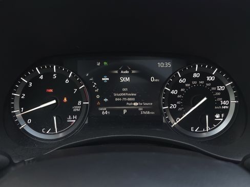 Used 2021 Toyota Highlander XLE image 24