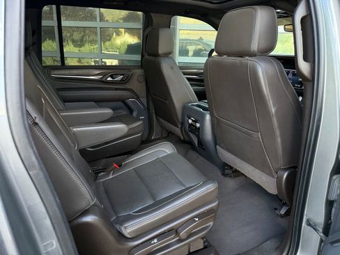 Used 2021 GMC Yukon XL Denali w/ Denali Premium Package AWD/4WD image 43