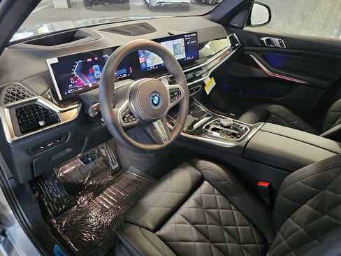 New 2026 BMW X5 xDrive50e AWD/4WD image 2