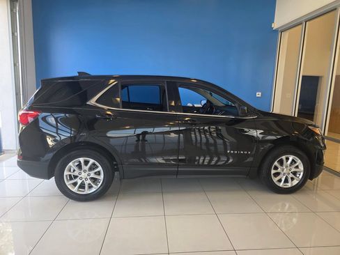 Used 2020 Chevrolet Equinox LT w/ Driver Convenience Package FWD image 5