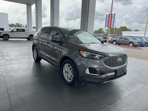 Certified 2023 Ford Edge SEL AWD/4WD image 4