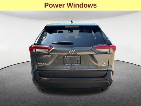 Used 2025 Toyota RAV4 LE AWD/4WD image 11