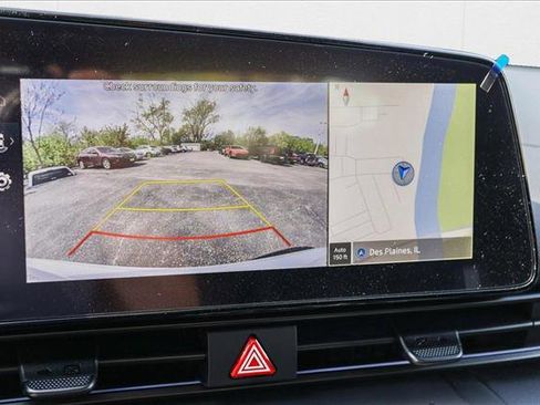 New 2025 Hyundai Elantra SEL image 19