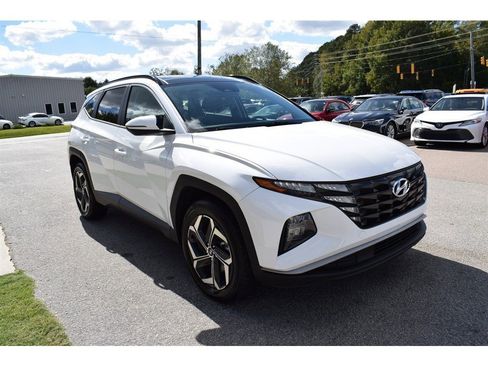 Used 2022 Hyundai Tucson SEL w/ Cargo Package AWD/4WD image 7
