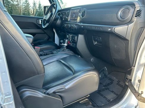 Used 2023 Jeep Wrangler Unlimited Rubicon 4xe w/ Cold Weather Group image 26