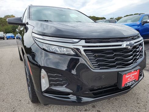 Used 2022 Chevrolet Equinox RS image 11