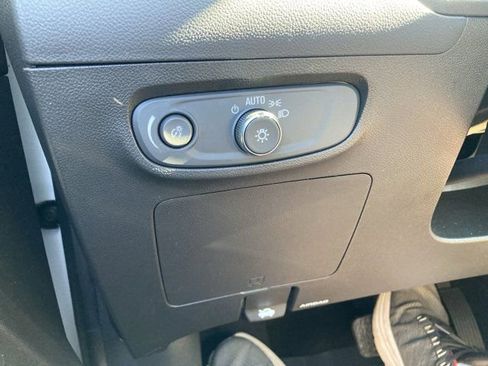 Used 2024 Buick Encore GX Sport Touring image 24