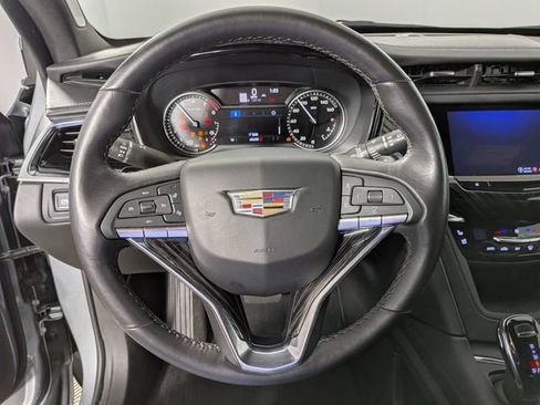 Used 2023 Cadillac XT6 Premium Luxury FWD image 19