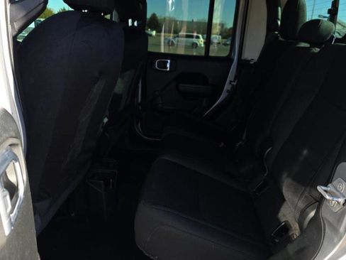 Used 2021 Jeep Gladiator Sport w/ Trailer Tow Package image 13