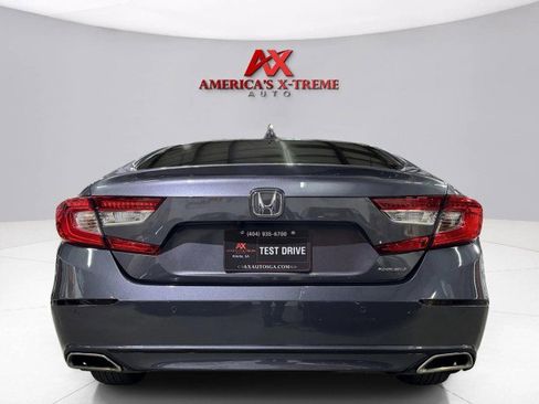 Used 2018 Honda Accord Touring image 6