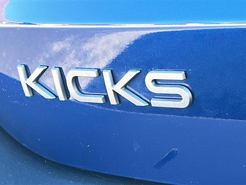 Certified 2025 Nissan Kicks SR image 8