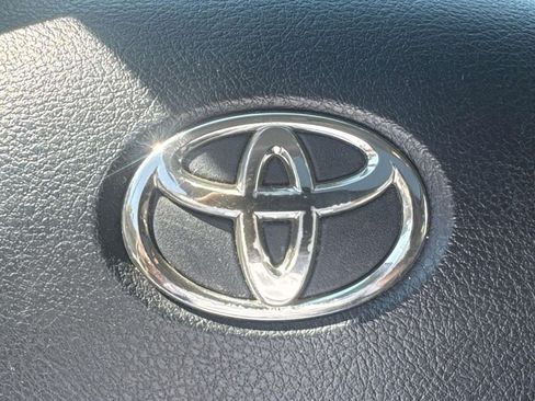 Used 2012 Toyota Highlander SE w/ Tow Pkg AWD/4WD image 29