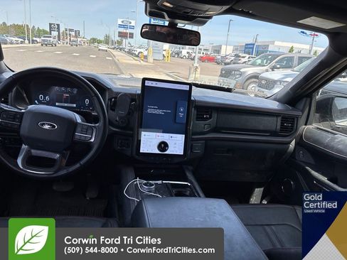 Used 2023 Ford Expedition Limited RWD image 10