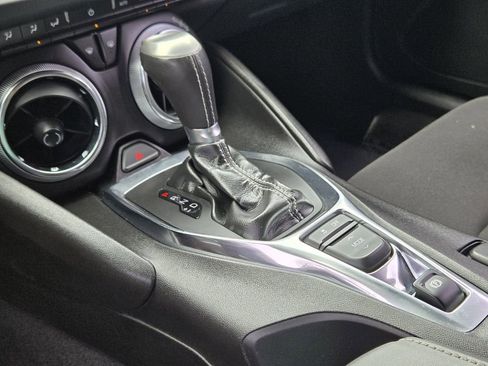 Used 2021 Chevrolet Camaro LT w/ RS Package RWD image 9