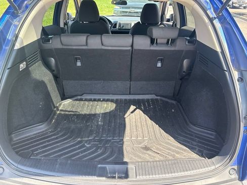 Used 2019 Honda HR-V EX image 11