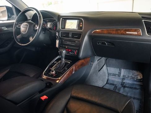 Used 2011 Audi Q5 3.2 Premium Plus w/ Audi MMI Navigation Plus Pkg image 20