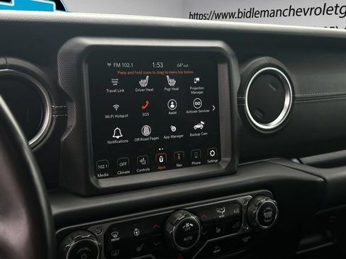 Used 2023 Jeep Wrangler Unlimited Sahara w/ Cold Weather Group AWD/4WD image 18