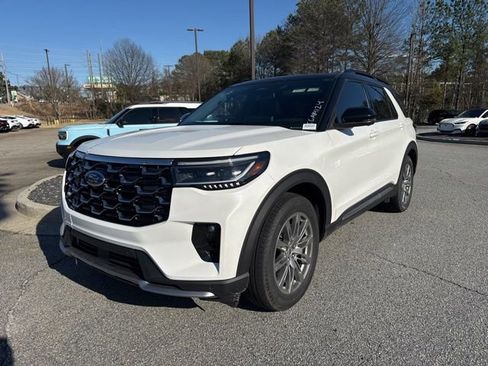 New 2026 Ford Explorer Platinum image 5