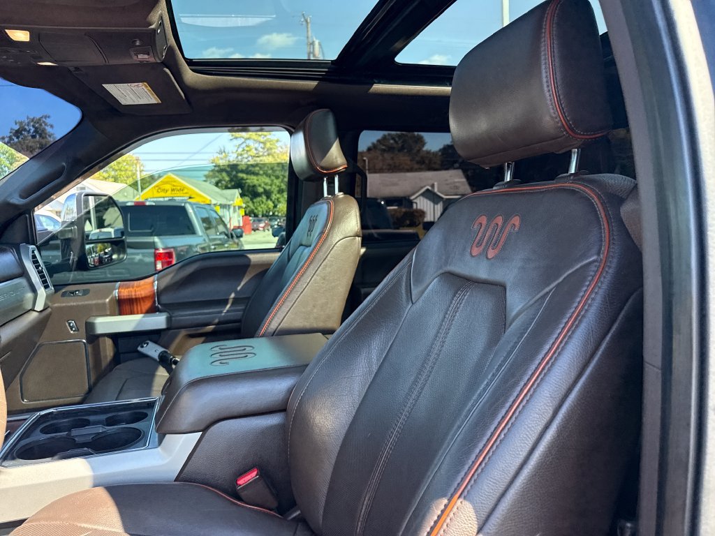 Used 2017 Ford F350 King Ranch w/ King Ranch Ultimate Package AWD/4WD image 27