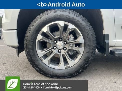 Used 2024 Chevrolet Silverado 1500 High Country w/ Z71 Off-Road Package image 9