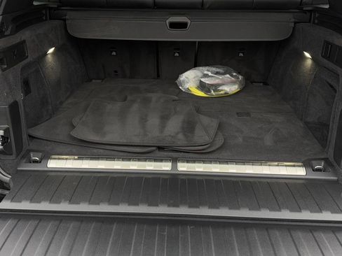 Used 2023 BMW X5 xDrive45e image 11