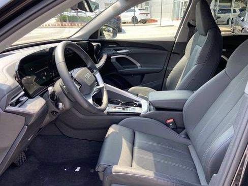 Used 2025 Audi Q5 Premium Plus w/ Premium Plus AWD/4WD image 23