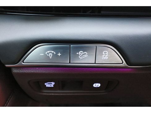 Used 2025 Genesis GV80 3.5T Prestige image 21