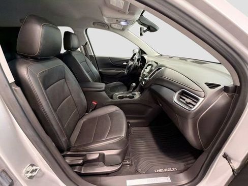 Used 2020 Chevrolet Equinox Premier FWD image 23