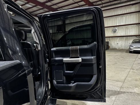Used 2021 Ford F350 Lariat image 19