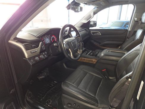 Used 2016 GMC Yukon Denali w/ Open Road Package AWD/4WD image 15