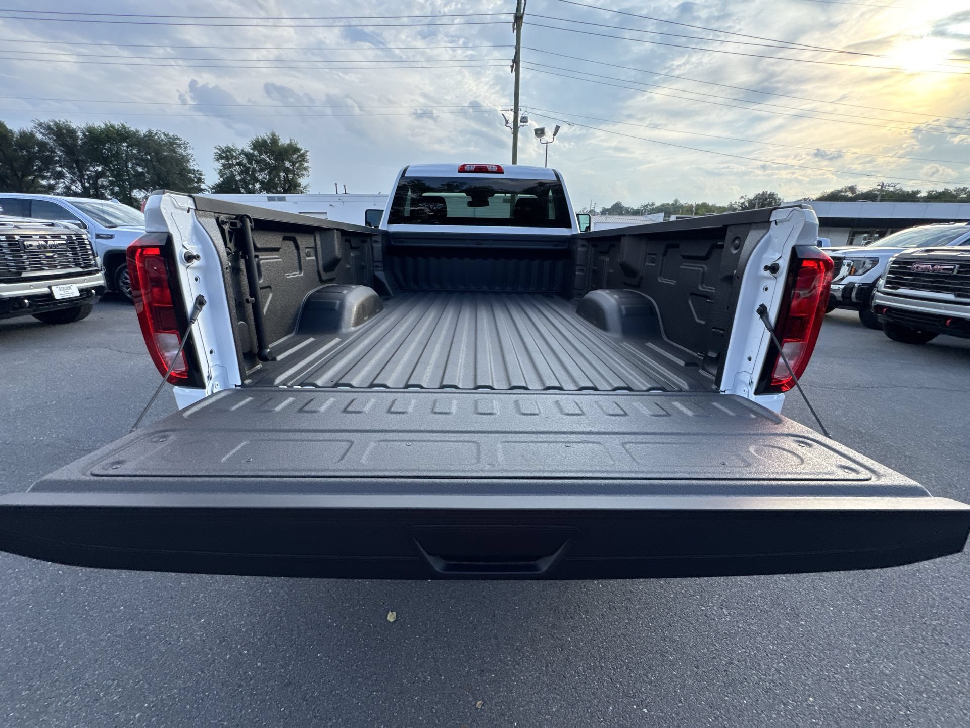 New 2026 GMC Sierra 2500 Pro w/ Convenience Package AWD/4WD image 19