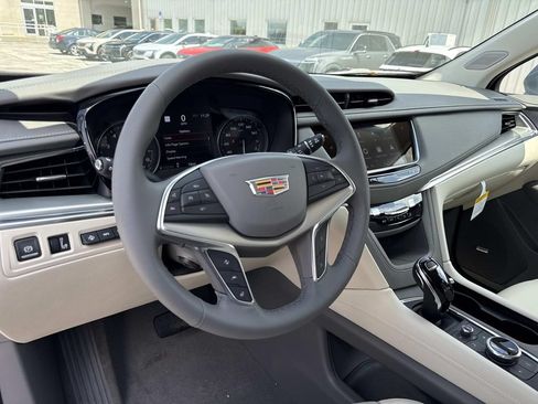 New 2026 Cadillac XT5 Premium Luxury w/ Driver Assist Package FWD image 33