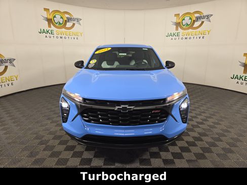 Certified 2024 Chevrolet Trax RS w/ Driver Confidence Package FWD image 2
