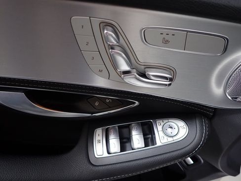 Used 2016 Mercedes-Benz C 300 4MATIC Sedan image 20