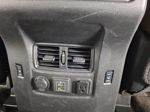Used 2019 Nissan Titan Platinum Reserve w/ Platinum Utility Package AWD/4WD image 40