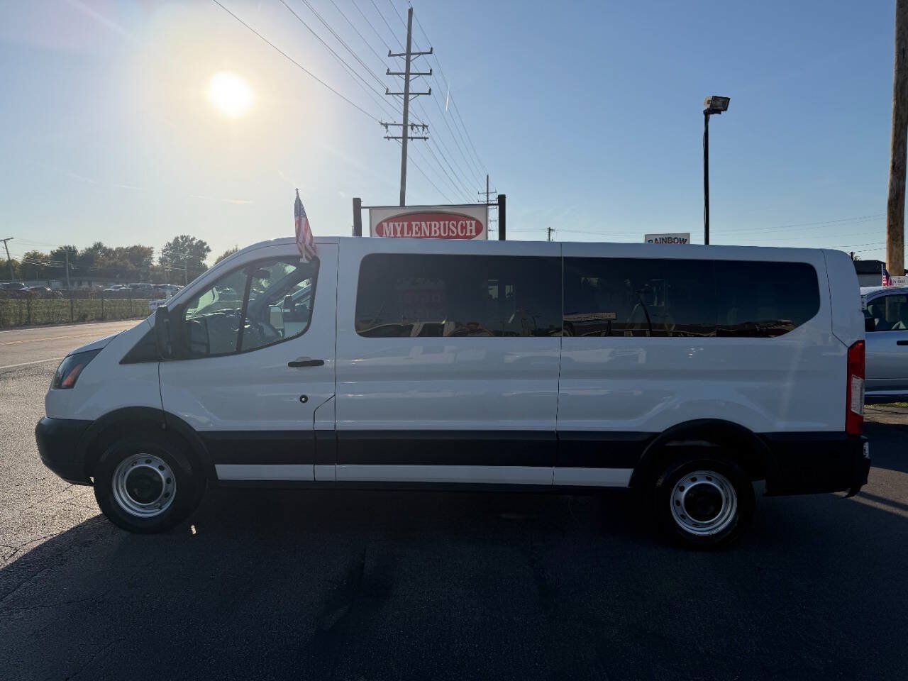 Used 2018 Ford Transit 350 XL RWD image 2