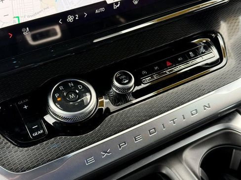 New 2026 Ford Expedition Platinum image 30