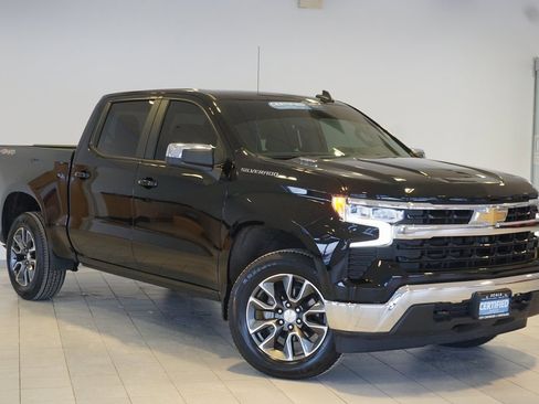 Certified 2024 Chevrolet Silverado 1500 LT image 3