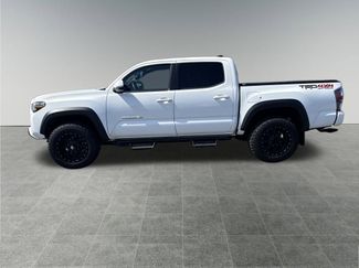 Used 2023 Toyota Tacoma TRD Off-Road video 2