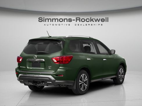 Used 2019 Nissan Pathfinder SV AWD/4WD image 6