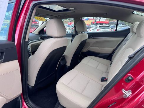 Used 2017 Hyundai Elantra Value Edition w/ Cargo Package image 39