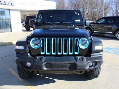 Used 2022 Jeep Wrangler Sport S image 7