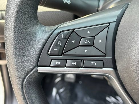 Used 2020 Nissan Rogue Sport S FWD image 10