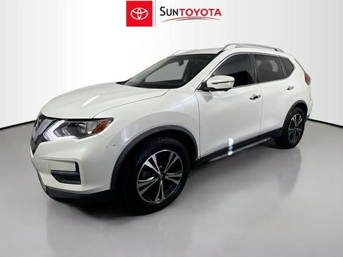Used 2019 Nissan Rogue SV w/ Premium Package image 9